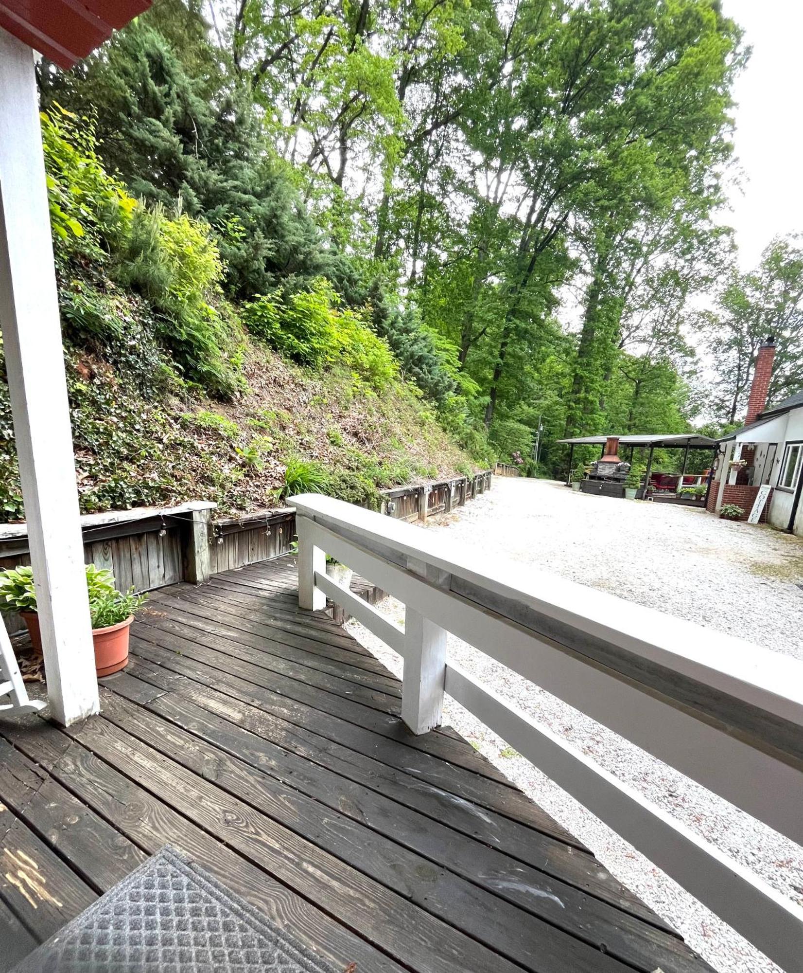 Grafton Lodge Lake Lure Exterior photo
